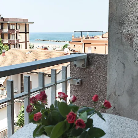 Orizzonti Hotell 3*